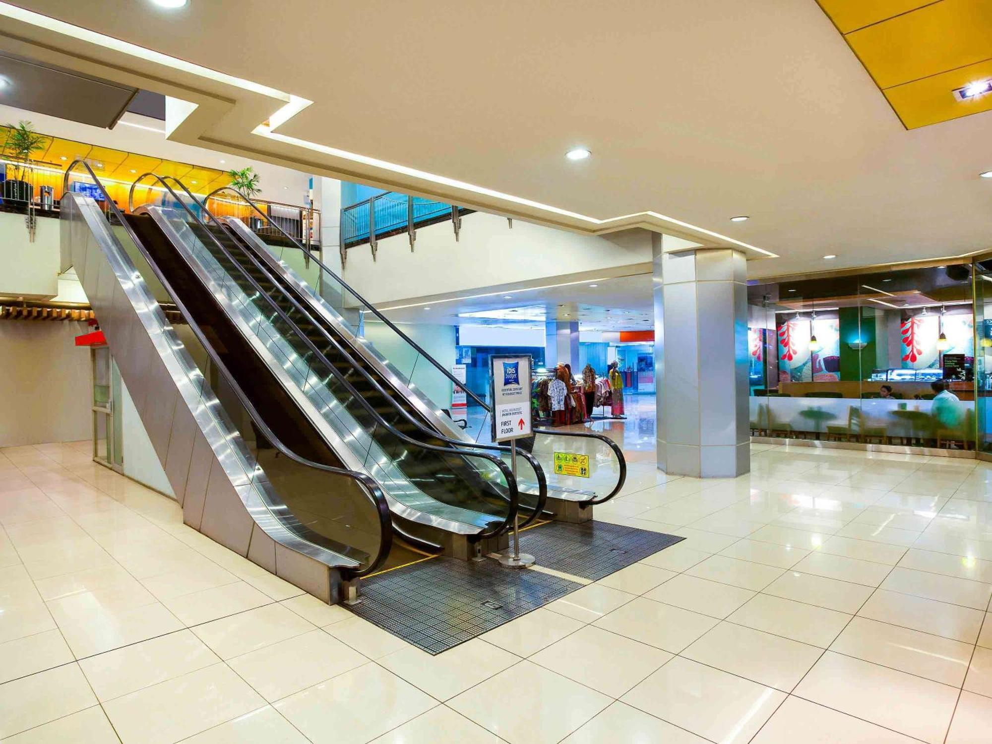 Ibis Budget Jakarta Menteng Extérieur photo